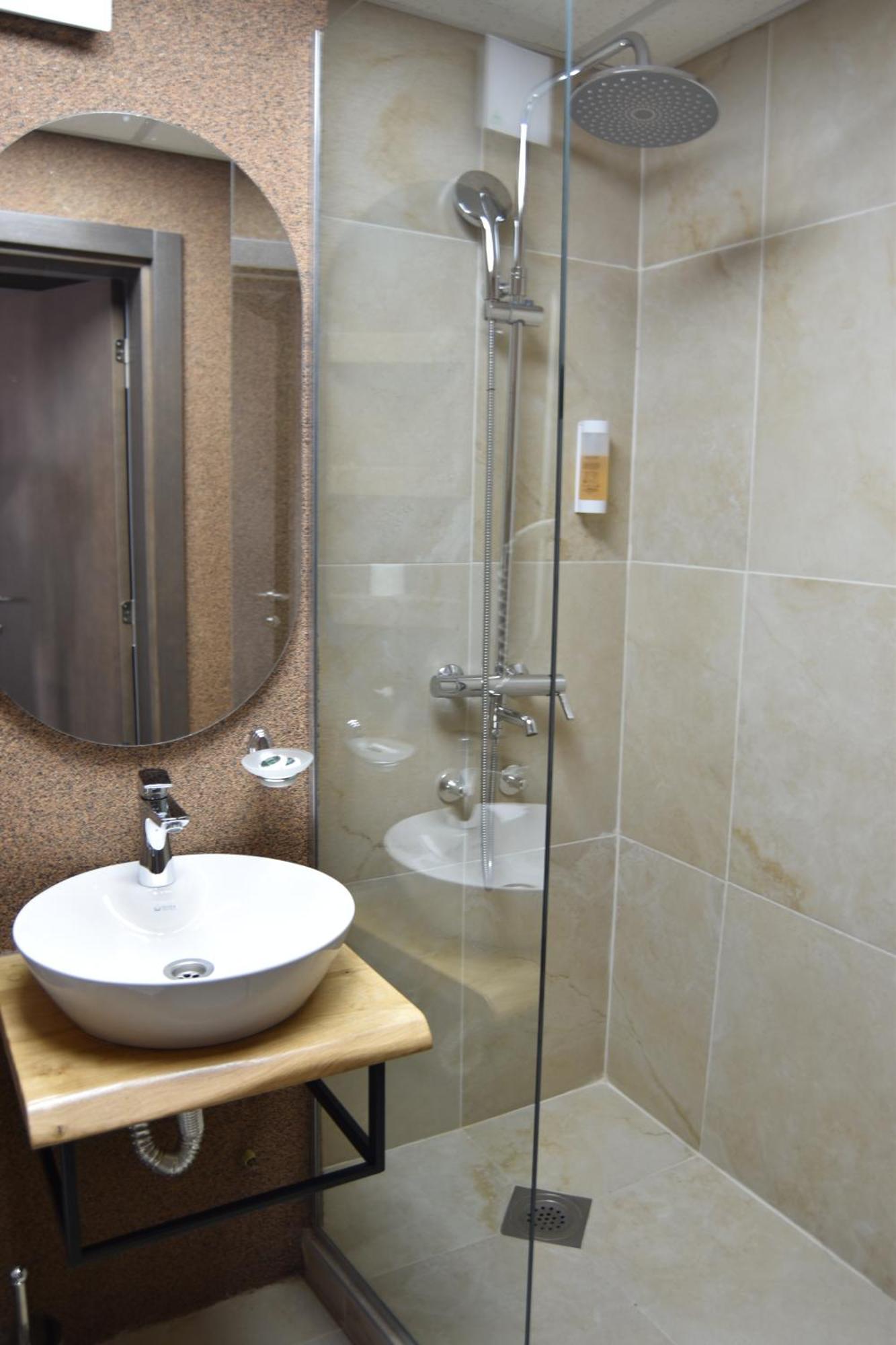 Kruševo Hotel Montana Palace מראה חיצוני תמונה