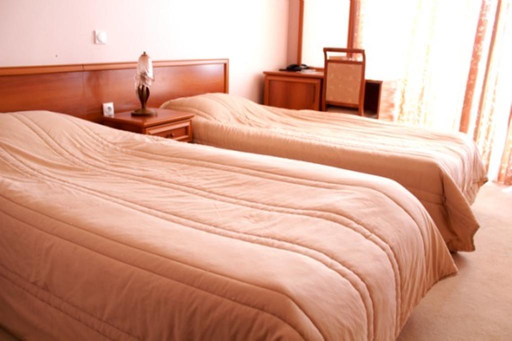 Kruševo Hotel Montana Palace מראה חיצוני תמונה